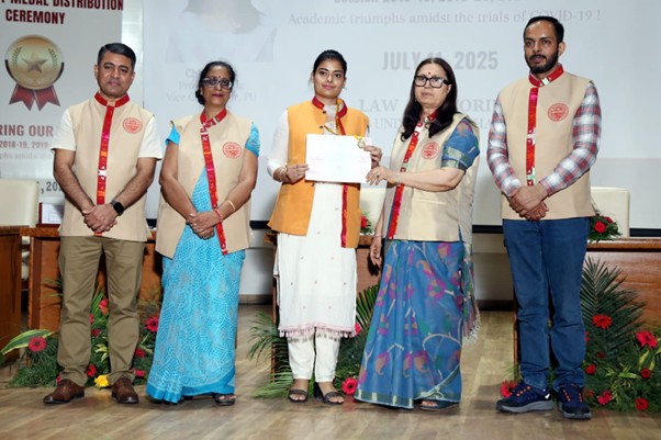 Simran – M.Sc Fashion Designing Achiever
